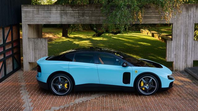 Ferrari predstavilo elektrický Ferrari Luce 