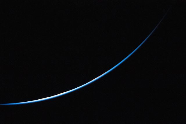 NASA zverejnila 12 tisíc záberov z Artemis misie okolo Mesiaca 