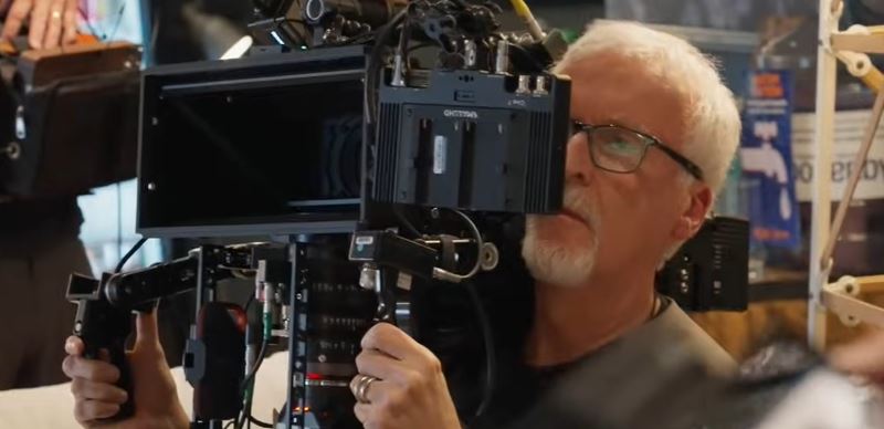 Nov� hudobn� film od Jamesa Camerona a Billie Eilish pon�kne jedine�n� 3D z�itok: Akoby ste boli priamo so spev��kou na p�diu