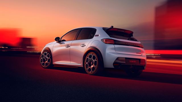 Peugeot E-208 GTi vracia legendárne označenie v elektrickej forme 