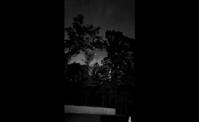 Ďalšiu časť UFO archívov USA bola zverejnená, obsahuje svetelné gule aj staré dokumenty CIA 