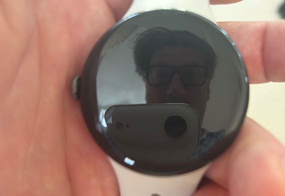 Randy Pitchford so svojimi priate�mi na�li e�te nevydan� Pixel Watch 5 hodinky v mori