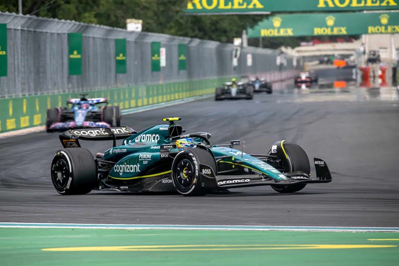 F1 môže od roku 2031 priniesť späť V8 motory aj tankovanie počas pretekov