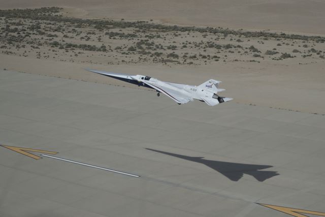 NASA testuje X-59, nadzvukové lietadlo bez klasického sonického tresku 