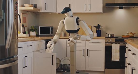 Domáci robot Memo ukazuje, ako autonómne skladá bielizeň