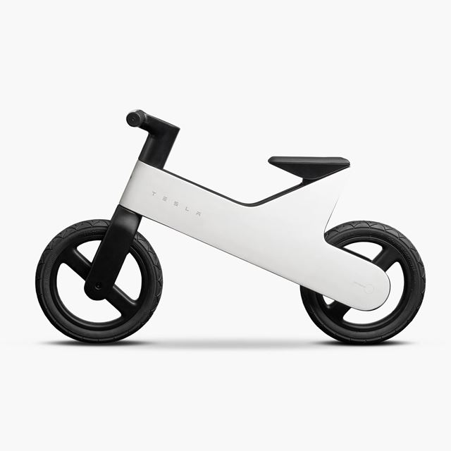 Tesla predstavila bicykel, no elektrický model to nie je 