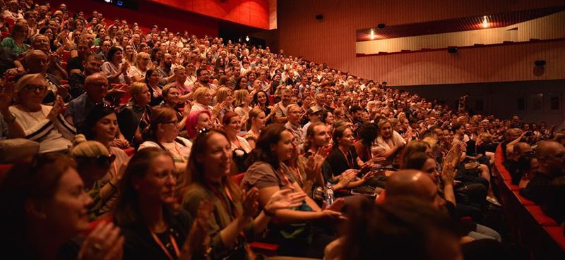 21. ro�n�k festivalu Cinematik �tartuje u� o dva mesiace. Div�kov �akaj� najlep�ie svetov� filmy a mimoriadna atmosf�ra Pie��an