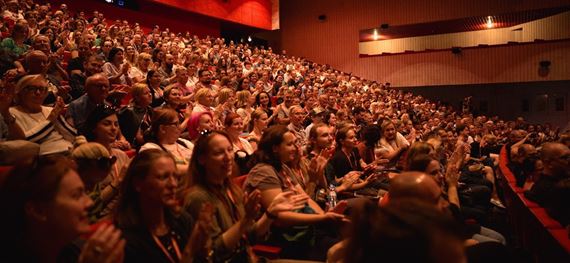 21. ro�n�k festivalu Cinematik �tartuje u� o dva mesiace. Div�kov �akaj� najlep�ie svetov� filmy a mimoriadna atmosf�ra Pie��an