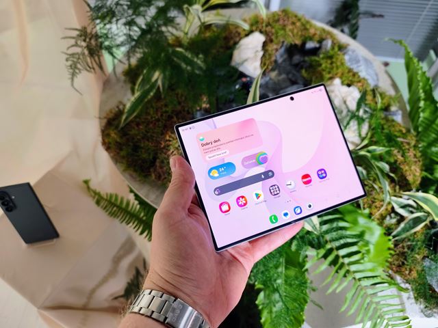 Samsung predstavil nov� sklada�ky Galaxy Z Fold8 Ultra, Galaxy Z Fold8, Galaxy Z Flip8 a hodinky Watch Ultra2 a Watch9 