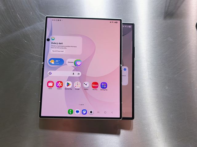 Samsung predstavil nov� sklada�ky Galaxy Z Fold8 Ultra, Galaxy Z Fold8, Galaxy Z Flip8 a hodinky Watch Ultra2 a Watch9 