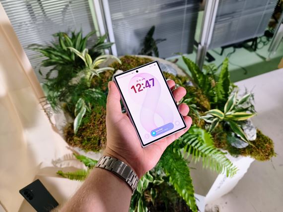 Samsung predstavil nov� sklada�ky Galaxy Z Fold8 Ultra, Galaxy Z Fold8, Galaxy Z Flip8 a hodinky Watch Ultra2 a Watch9