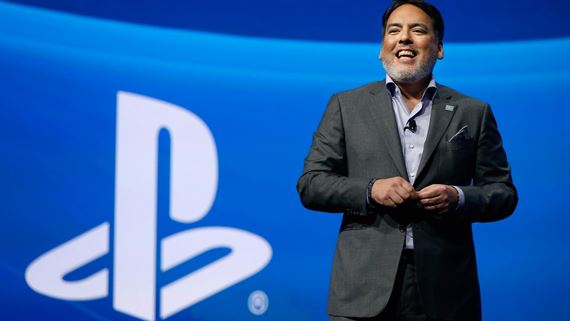 Koniec diskov na PlayStatione bol len ot�zkou �asu, hovor� b�val� ��f zna�ky