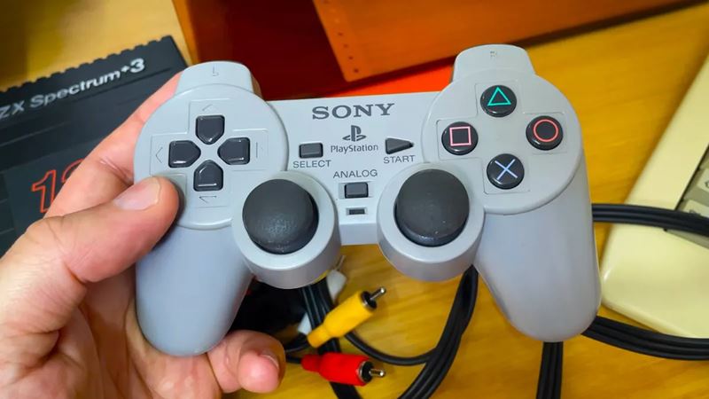 Sony malo kedysi v pr�prave PlayStation 1 skryt� priamo v DualShocku