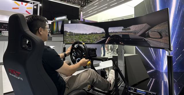 HKC na ChinaJoy ukazuje prv� 1300 Hz monitor a obrovsk� 12K ultrawide 