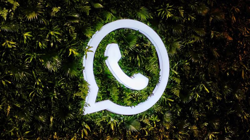 WhatsApp za�ne pomocou AI upozor�ova� na podvodn� spr�vy
