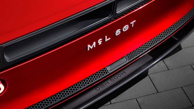 McLaren po 34 rokoch vracia manuál, McL 6GT nadväzuje na legendárny F1 