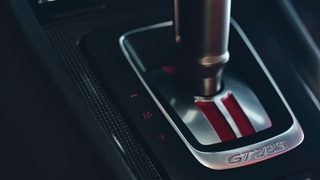 Porsche oživilo legendárny Slantnose - Flachbau RS vznikol z 911 GT2 RS a existuje jediný kus 
