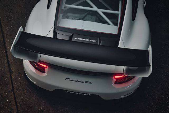 Porsche oživilo legendárny Slantnose - Flachbau RS vznikol z 911 GT2 RS a existuje jediný kus 