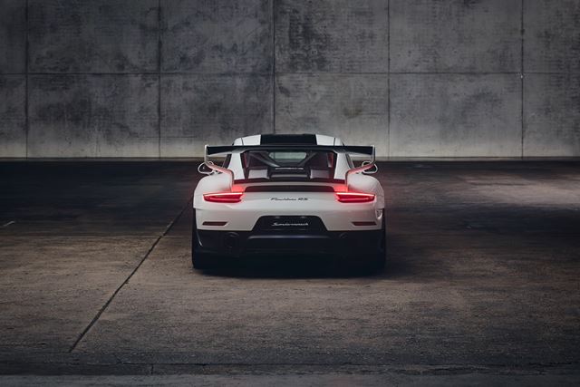 Porsche oživilo legendárny Slantnose - Flachbau RS vznikol z 911 GT2 RS a existuje jediný kus 