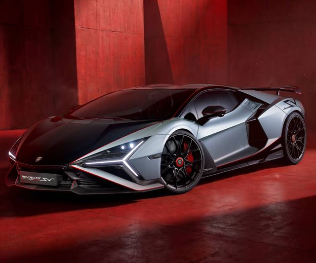Lamborghini Revuelto SV má 1065 koní, je najvýkonnejším a najrýchlejším sériovým Lamborghini 