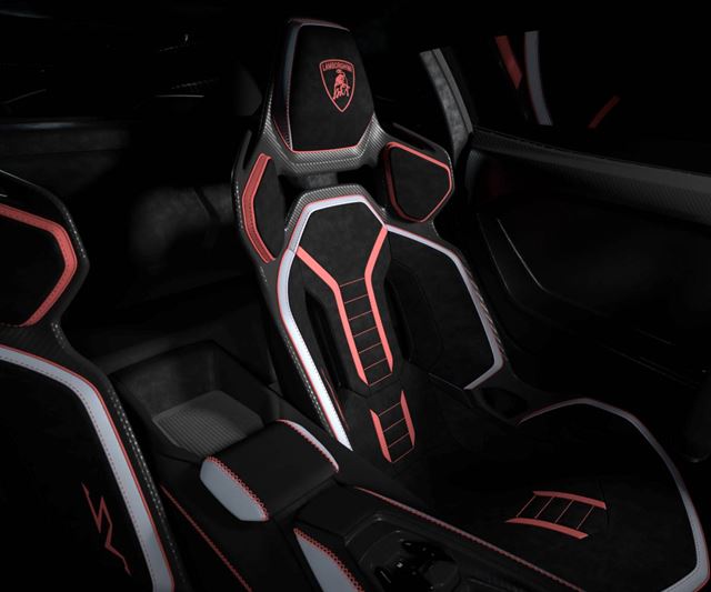 Lamborghini Revuelto SV má 1065 koní, je najvýkonnejším a najrýchlejším sériovým Lamborghini 