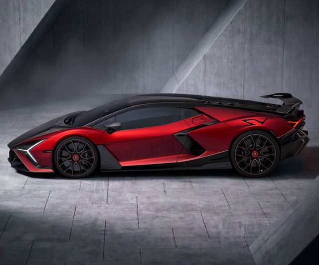 Lamborghini Revuelto SV má 1065 koní, je najvýkonnejším a najrýchlejším sériovým Lamborghini 