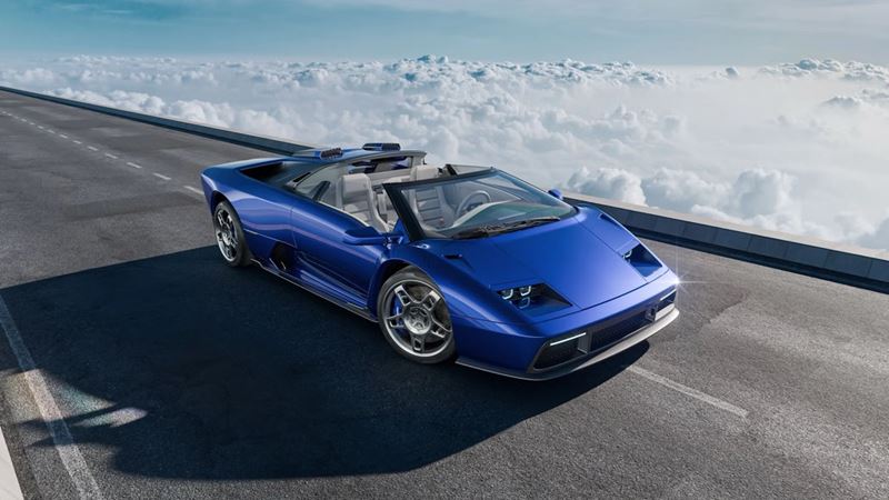 Eccentrica odrezala strechu z Diabla, V12 Roadster má manuál a vznikne iba 19 kusov