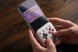 8BitDo FlipPad prin�a klasick� ovl�danie na mobil
