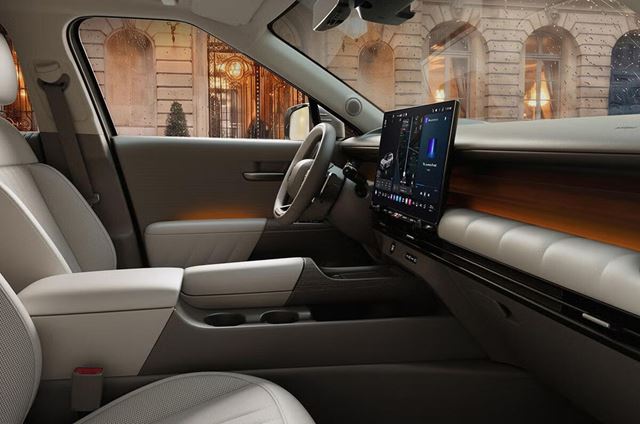 Hyundai Tucson piatej generácie rastie, prináša hranatejší dizajn Art of Steel a nový interiér 