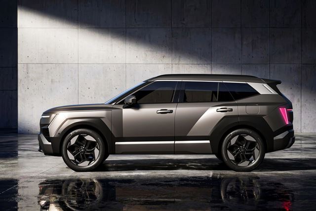Hyundai Tucson piatej generácie rastie, prináša hranatejší dizajn Art of Steel a nový interiér 