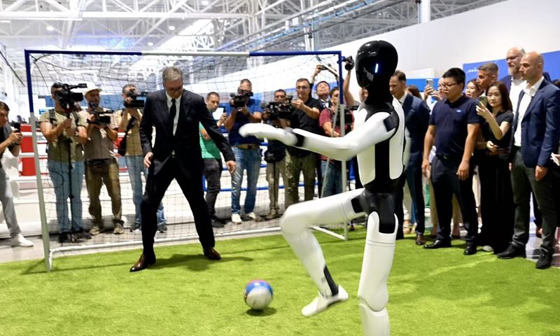 V Európe sa začala sériová výroba humanoidov, Srbsko chce vyrábať tisíce robotov ročne