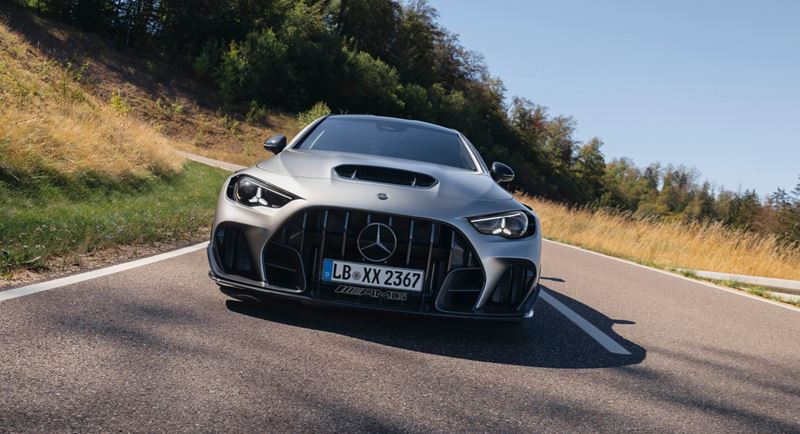 Mercedes-AMG CLE 646 Spezialanfertigung je oficiálne predstavený, V8 motor ponúkne 646 koní