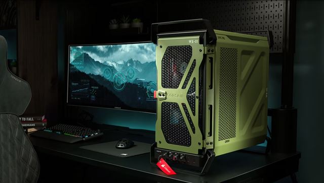 CORSAIR WARTHOG vracia vojensk� dizajn Vengeance C70, dostupn� je v dvoch verzi�ch 