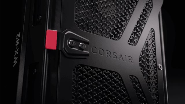 CORSAIR WARTHOG vracia vojensk� dizajn Vengeance C70, dostupn� je v dvoch verzi�ch 