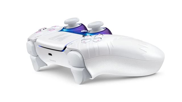 Sony predstavilo tematick� GTA VI gamepady  