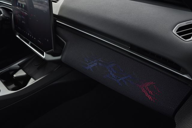 BMW M350 xDrive nahrádza M340i, ponúkne 326 kW a od roku 2027 aj režim Drift Moment 