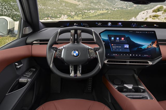 BMW M350 xDrive nahrádza M340i, ponúkne 326 kW a od roku 2027 aj režim Drift Moment 
