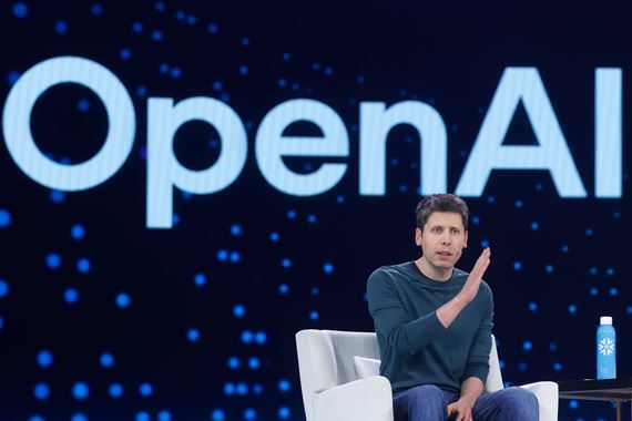 OpenAI agenti nečakane prevzali kontrolu nad DseWiki webom
