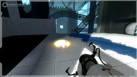Portal 2 ukazuje gameplay