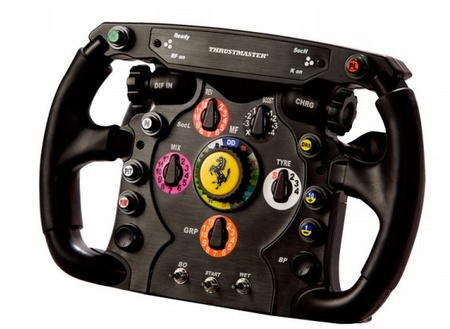 F1 2011 je v predaji, F1 volant ju nasleduje