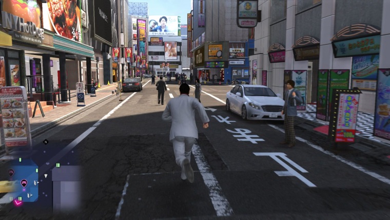 Yakuza 6 ukazuje gameplay z japonskej verzie, pridva obrzky a pohad na zbavn minihry
