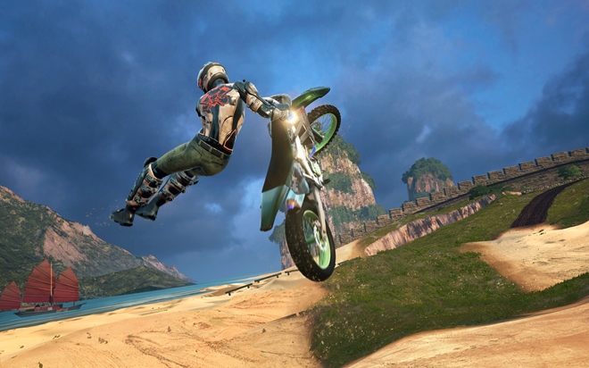 Gamescom 2016: Moto Racer vstva z hrobu. Stoj za to?