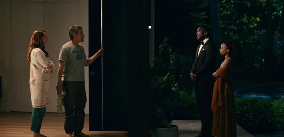 Leave the World Behind je slun ksok utpajci sa v prlinch ambcich, dke a egch autorov