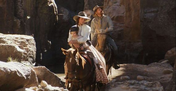 Výnimočný herecký výkon Vicky Krieps vo westernovej dráme Až na koniec sveta