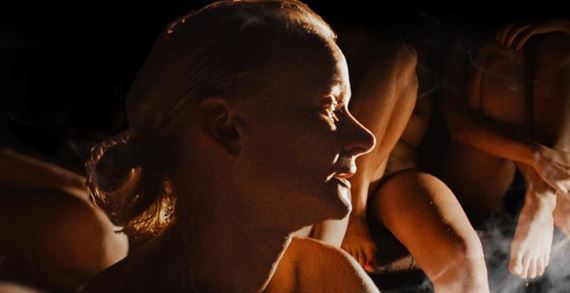 Dokument Sestry dymovej sauny prichdza v ase rozpnajcej sa instagramovej subkultry krsy