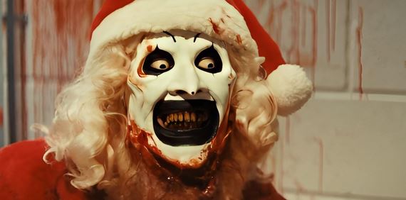 Film Klaunove Vianoce do bodky napĺňa niečo, čomu sa vo všeobecnosti hovorí guilty pleasure