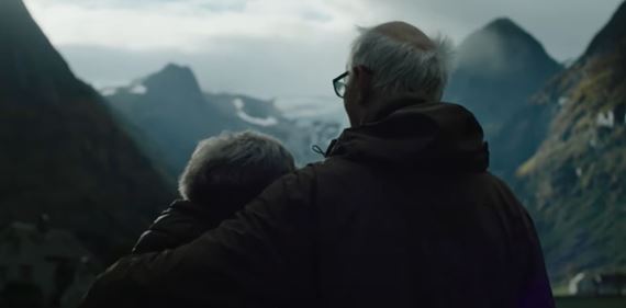 Piesne zeme - dojemn, udsk a prjemne nepatetick portrt starncich manelov