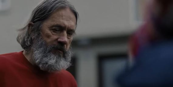 Mal-vek film, ktor ponka pohad na svet a spolonos svieimi, neskazenmi oami svojho hrdinu