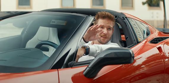 Sladký život má sympatických hercov, ale scenár si pomáha lacnými trikmi