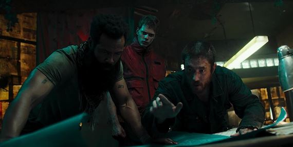 Boy Kills World stavil na ultraštylizovanú brutálnu akciu, no brzdí ho stopáž a snaha o vtipné dialógy